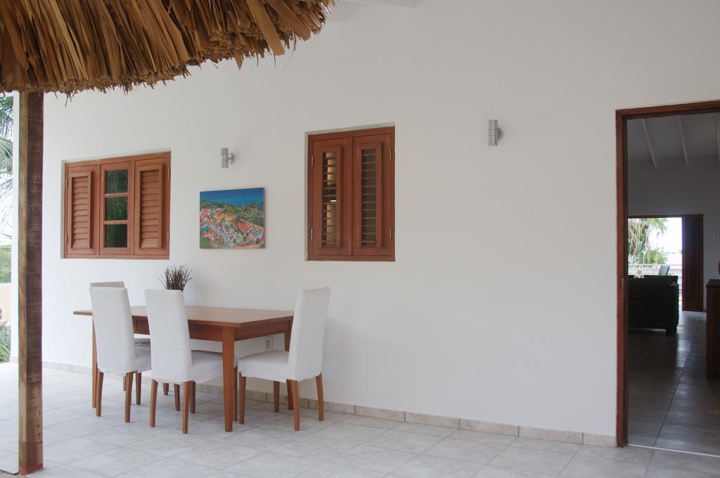 Bantopa Apartments Willemstad Rum bild