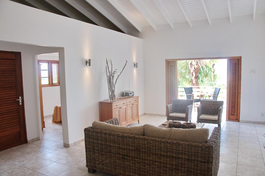 Bantopa Apartments Willemstad Rum bild